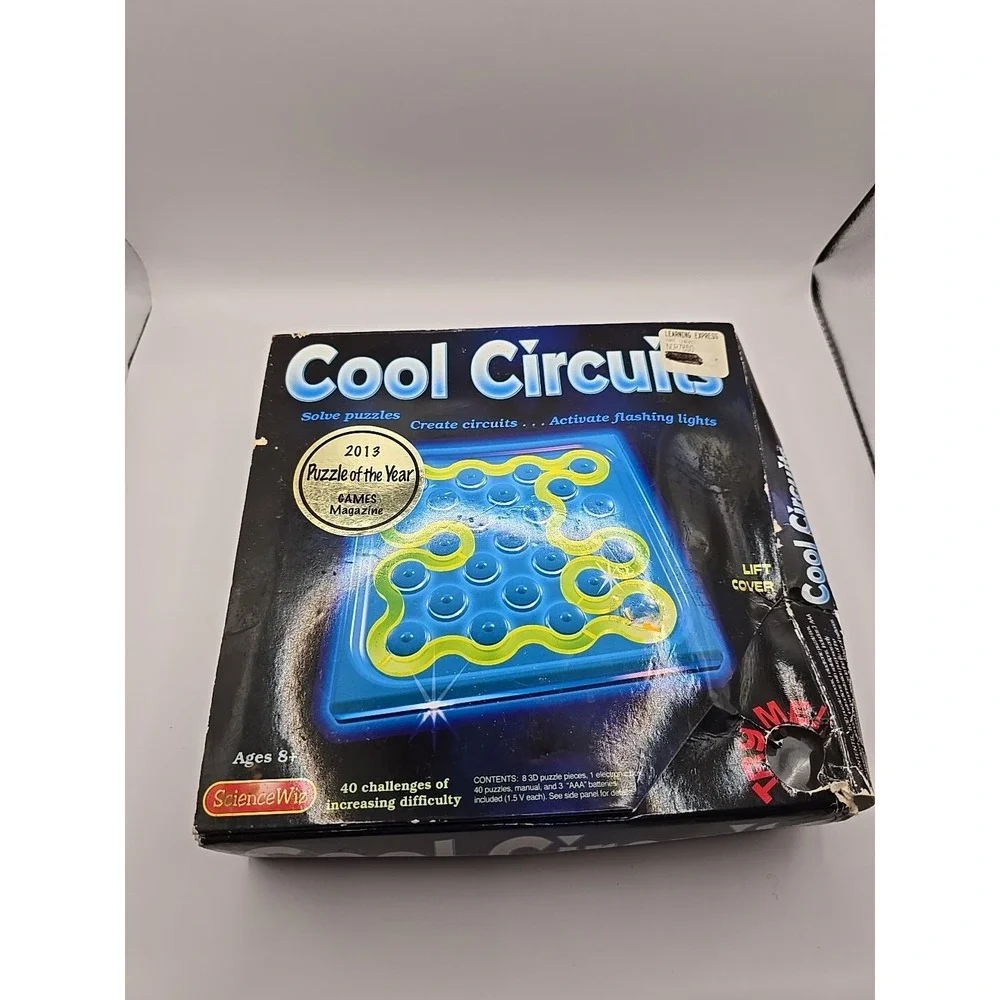 Cool Circuits by Science Wiz Puzzle 40 Challenging Puzzles
